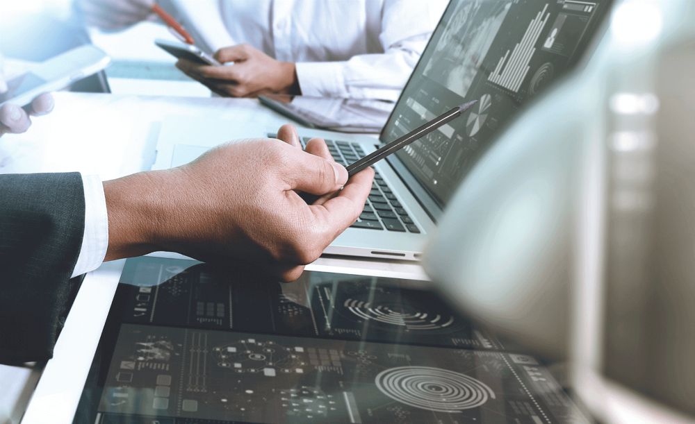 Nhà Đầu Tư Thành Công 3 Vì Sao Người Thông Minh Vẫn Mất Tiền?